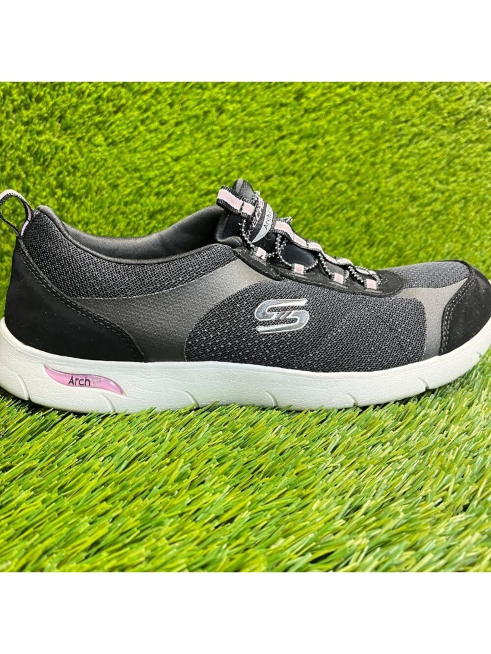 Skechers Arch Fit Refine Womens Size 10 Black Pink White Running Shoes Sneakers